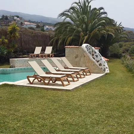 Mit Terrasse- Pool Und Garten By Interhome 기아데이소라